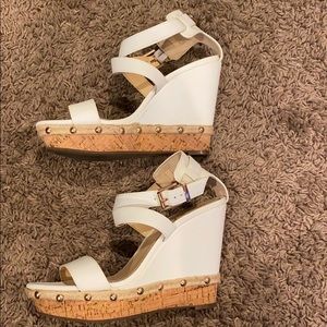 Jessica Simpson White Wedges